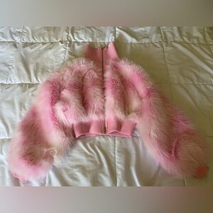 URBAN OUTFITTERS PINK FAUX FUR CROPPED JACKET SIZE SMALL